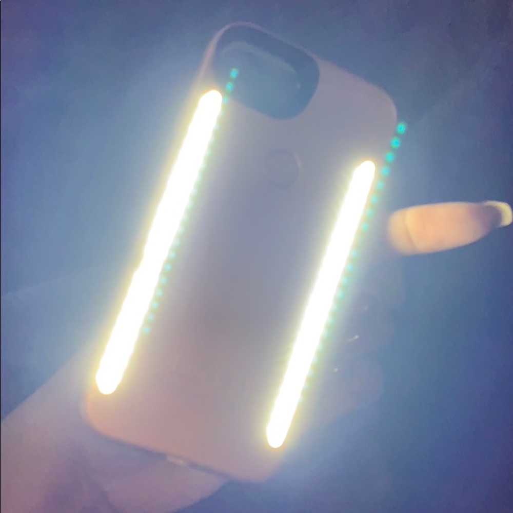 Lumee case - Picture 3 of 3